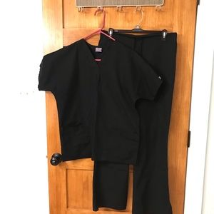 3 Cherokee Scrub Sets